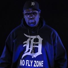 Trick-Trick Feat. Royce Da 5'9" & K Young No Fly Zone