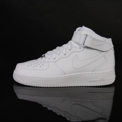 Nikes On My Feet ft. ( daSHADO )