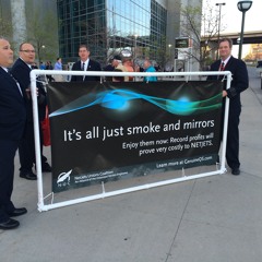 Not everyone loves Warren Buffett - NetJets pilots stage protest at AGM