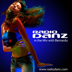 Podcasts<3RadioDanz<3RadioShowMixes<3