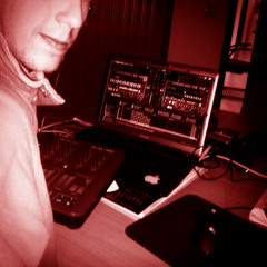 Carlo Lio & Harvey McKay - Droid Decay (JoaoBraga Remix)