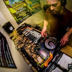 A Night At Jenks Bar Part Two (One Ear Mix) Stuie C 5-5-2014
