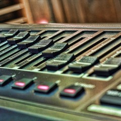 Guille Rowss,Elyon y Martiart el Natural - Solo Pienso En Ti.