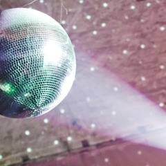 Rob Makzem vs. Nightcrawlers - Push The Feeling On
