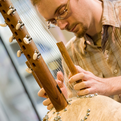 Toumani Diabate Kora Competition - by Dan Wilkins - Ibe Nyaadi
