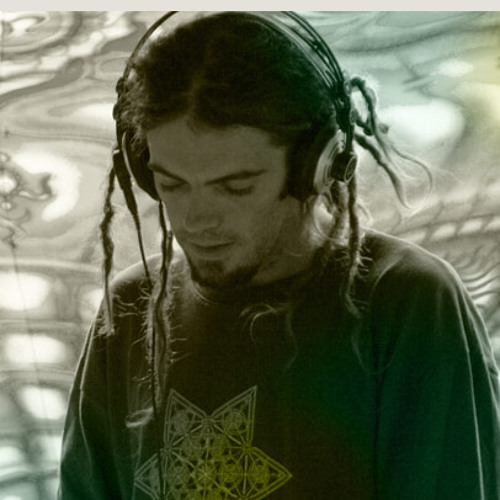 Hypnotizer "Connecting With Other Minds" 05/05/2014