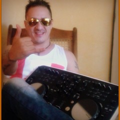 --menea Tu Chapa Rmx By J Boss