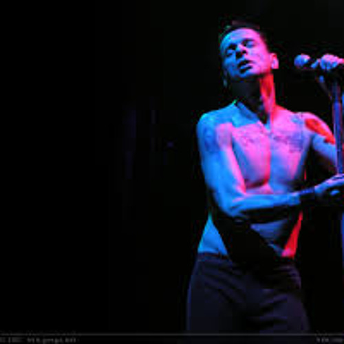 HOLE TO FEED ( remix )