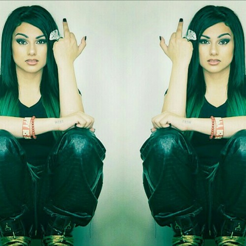 Snow Tha Product & Baby Bash & Paul Wall - Who Wanna Blaze
