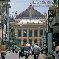 Từ một ngã tư đường phố