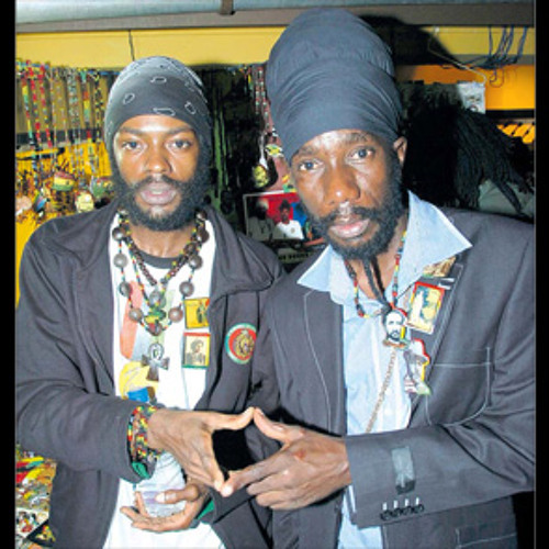 I Wayne feat. Sizzla - Idol God (Lebanese Riddim)