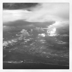 Vanished into the Clouds (雲隠) (2013) for cello and live electronics