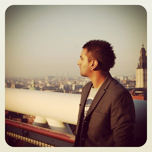 Ishqe Lyi Qurbania  By Satinder Sartaj