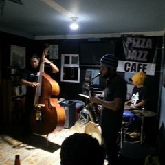 Malfón, Cano, Nandayapa trio