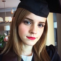 Emma Watson sigue el ejemplo de su personaje "Hermione Granger" - NP #001