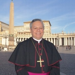 Arzobispo de Puebla Víctor Sánchez - Visita al Vaticano