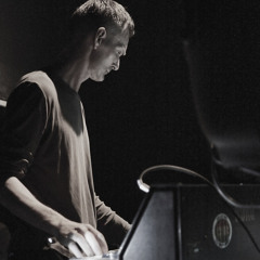 Burnt Friedman live @ AFTER25, UNIT Tokyo [Extract]