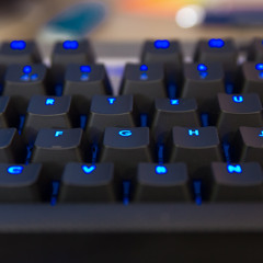 Mehanska tipkovnica, Cherry MX-Brown stikala