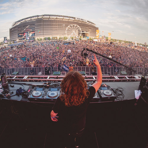 Tommy Trash - Live at Electric Daisy Carnival New York 2014