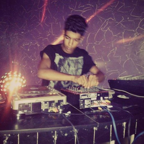 Ahmed Chawki - Time Of Ours Lives(RedOne)