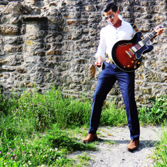 Cornelius Bender | 'Does She Love Me' | Studio Session