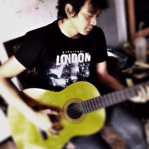 Lobow  Siapakah Dirimu (Cover)#Kamarkustik #Liveacoustic