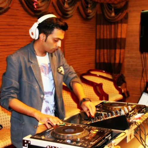 Tumhein Dillagi (DJ Infinadi Ft Mahad Nadeem)