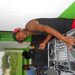 01. CHRISTOPHER MARTIN - MESSENGER By Howie RWC [www.reggaeworldcrew.net]