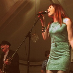 Barefoot In The Car Park(CLIP)