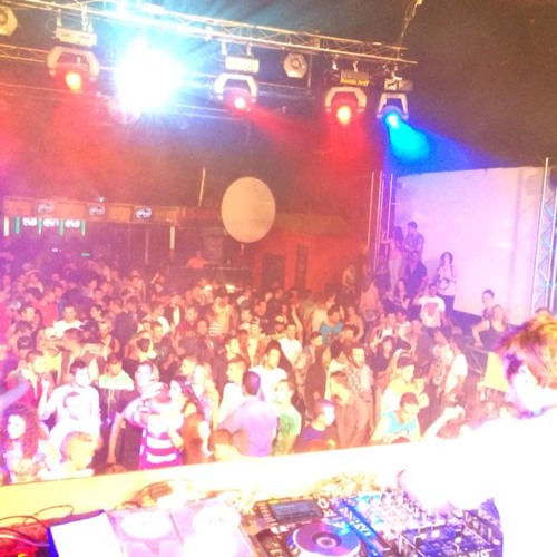 C-System @ Atom Club 31-5-14 Cierre Sala Wow