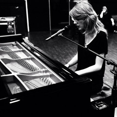 All To Well - Taylor Swift (Live at Grammy Awards 2014)