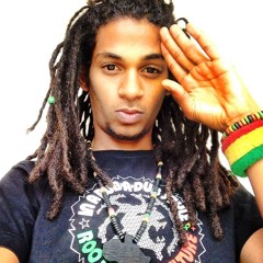 Mighty Lion - Solidaire (Akim Prod)