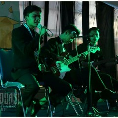 Nine six - Sepatu (cover live) at Sman 11 Garut