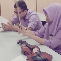 Kita Satu Cover by me n wawa :3 at Tandas sekolah :P