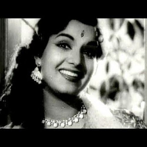 Lata Mangeshkar - Kare Kare Badra  ( ca5ualty remix )