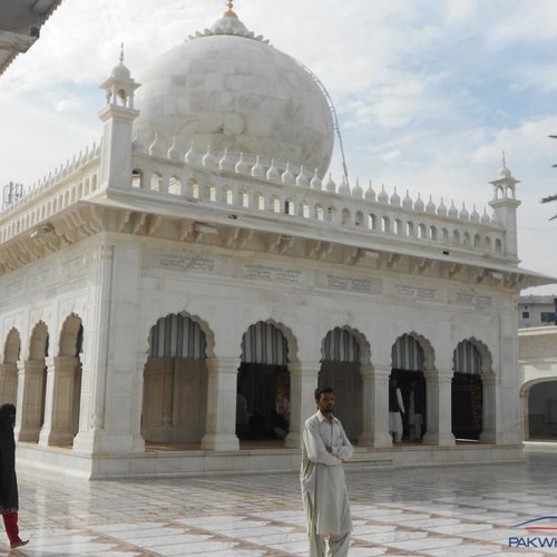 Hazrat Peer Syed Mehar Ali Shah Golrawi (R.A).