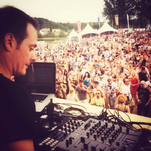 Pole Folder - Live at Extrema Outdoor Belgium - 07.06.2014