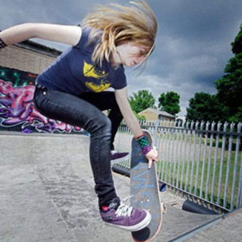 Skate Chick Lick