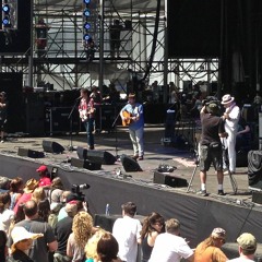 Jeff Tweedy - World Away (live at Mountain Jam X)
