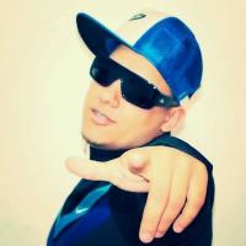 Mc Charles Do Alemoa - Ela Manda No Quadradinho
