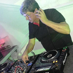DOM HOUSE 2014 01
