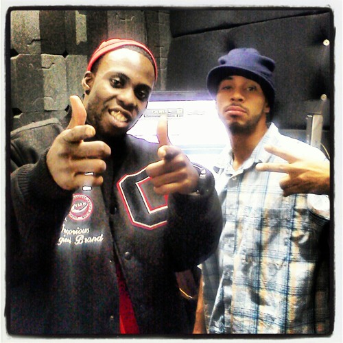 How I Live ft Royal T, H, & Lonestar "Shop Open" dropping dis summer 2k14 "Reefa&Beer R&B" is out get yo copy 2day KKMG/SOSOTHROWDENT