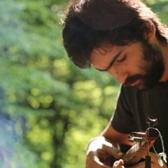 (recorded by mobile)Tanbour imrovisation - torkaman sahra - khaled nabi