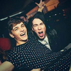 Tsunami  Animals (MartinGarrix & Hardwell Edit)