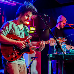 Milky Chance - 04 - Flashed Junk Mind(Live)