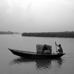 Sunil Ganguly... Chole Jete Jete.wmv