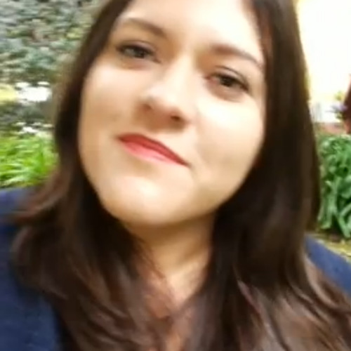 Stream POR FÁTIMA GONZÁLEZ ENTREVISTA LORENA QUINTANILLA by Actualidad