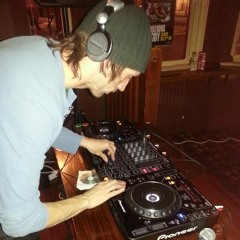 Moombahton Summer 2014 (DJ MindFunker Mix)