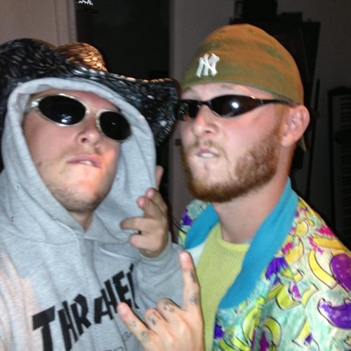 Scenekunst (Feat. StrudsKahn)