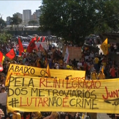 "A Neo-Liberal Trojan Horse": Dave Zirin on Brazil's Mass Protests Against World Cup Displacement